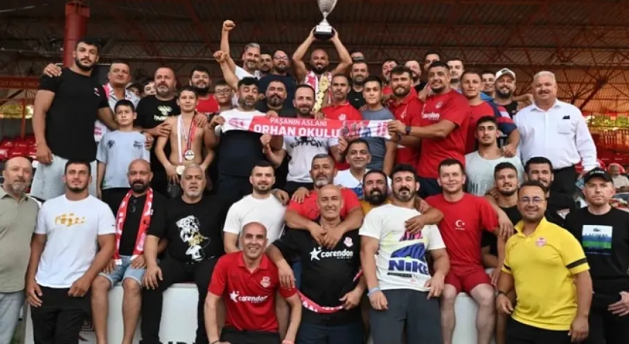 Antalya'da Kırkpınar Şampiyonu Coşkusu: Orhan Okulu Altın Kemerle Karşılanıyor!