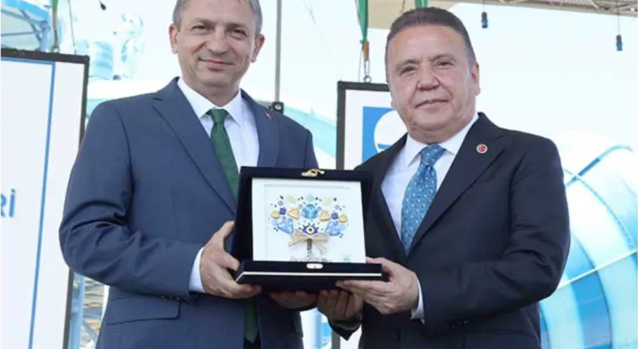 Antalya Mavi Bayrakta Rekor Kırdı! Vali Şahin'den Gurur Verici Açıklama