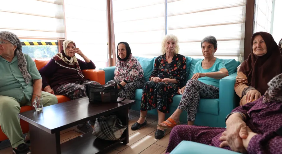 Antalya'da Alzheimer Hastalarına Umut: Mavi Ev Farkındalık Çalışmaları