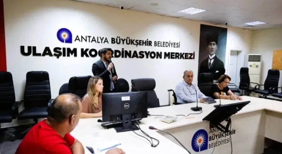 Antalya'da Toplu Taşıma Şoförlerine Özel Eğitim: Engelli ve Otizm Farkındalığı Artırılıyor!