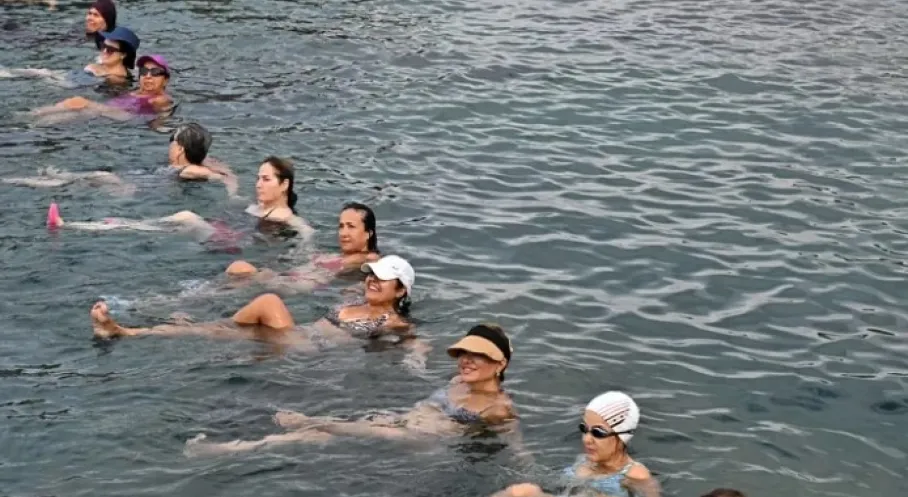 Antalya'da Falezlerde Su Cimnastiği: Turistler Akın Akın!