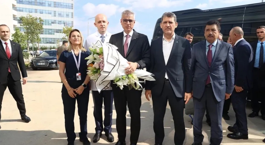 Antalya'ya Sağlık Bakanı Müjdesi: Yeni Yatırımlar Geliyor!