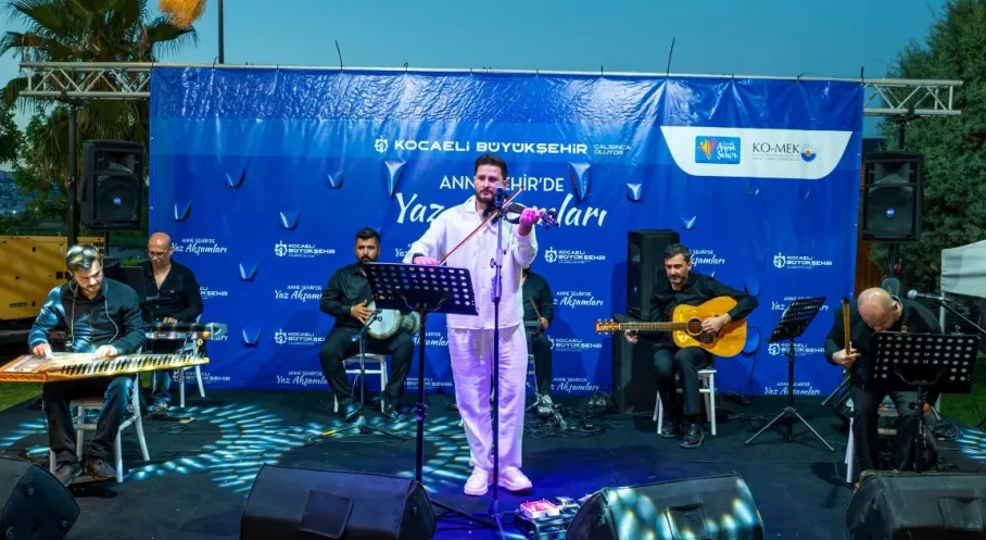 Arabesk Rüzgarı Kocaeli’nde Esti
