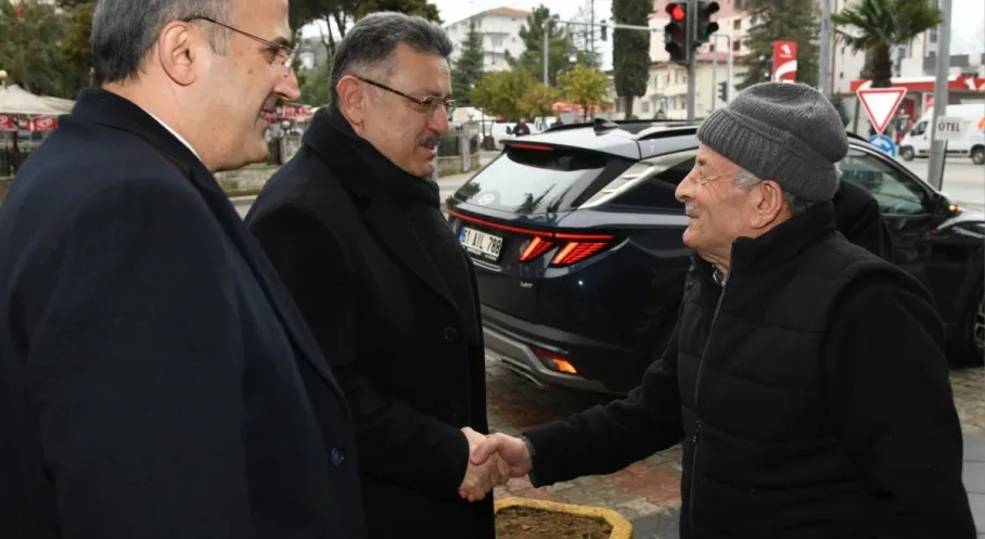 Araklı'da Başkan Genç'ten Esnaf Ziyareti: 'Sözler Tutuluyor, Projeler Hız Kesmiyor!'