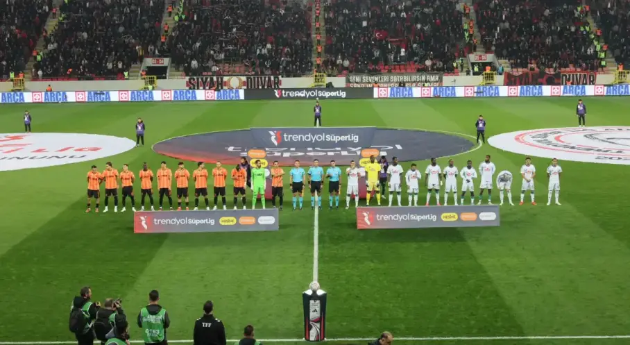 Arca Çorum FK, Rizespor'u 2-1 mağlup etti