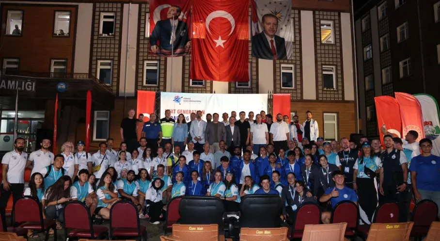 Ardeşen'de Rafting Şöleni Başladı! Avrupa Kupası Heyecanı