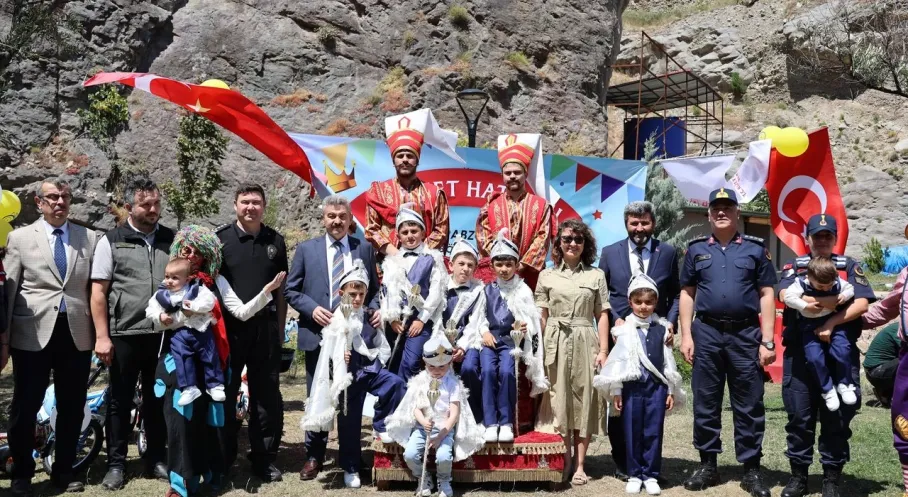 Artvin'de 18 Çocuk İçin Unutulmaz Sünnet Şöleni: Valilikten Büyük Destek!