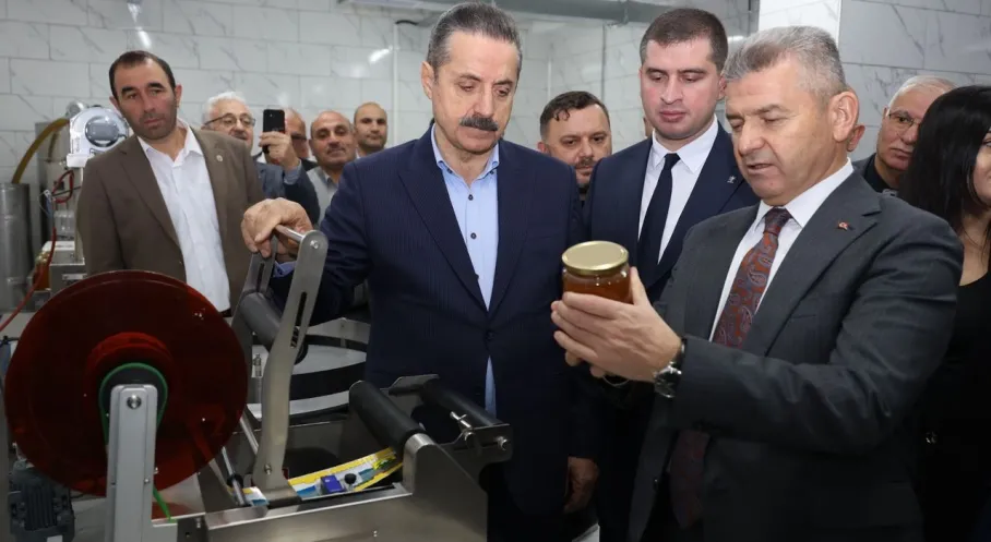 Artvin'de Bal Üreticileri Sevindi: 15 Milyon TL'lik Tesis Hizmete Girdi!