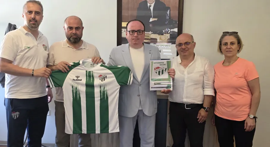 Artvinspor Kadın Voleybolunu Yeniden Şaha Kaldırmak İçin Kolları Sıvadı: Bursa'dan Güçlü Destek!