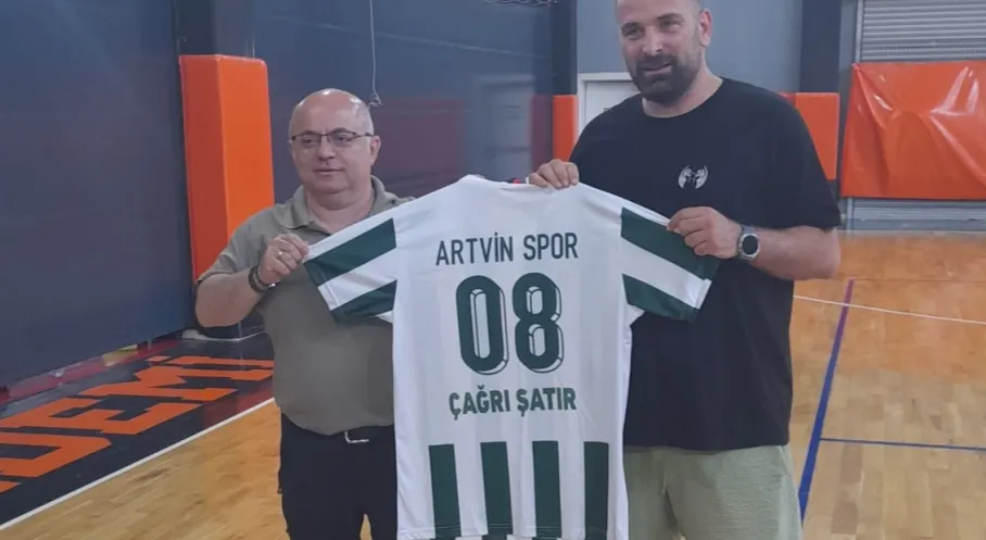 Artvinspor Kadın Voleybolu Yeniden Yükseliyor: İş İnsanı Çağrı Şatır'dan Dev Sponsorluk Hamlesi!