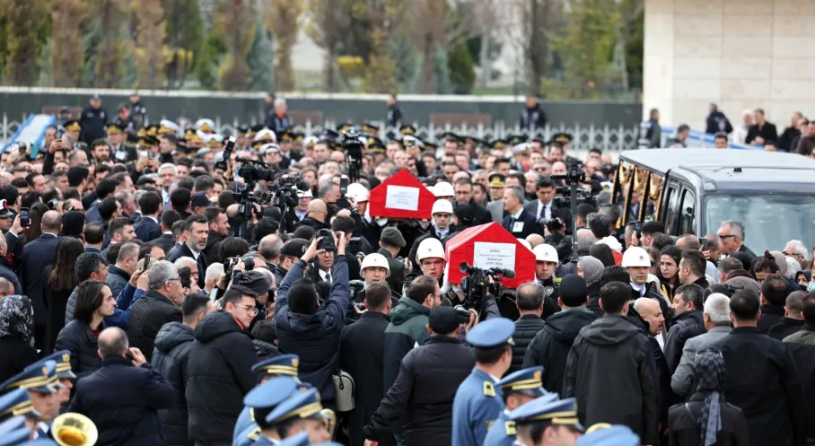 ASELSAN'ın Şehit Teknisyenleri Ankara'da Ebediyete Uğurlandı: Yürek Burkan Törenle Toprağa Verildiler