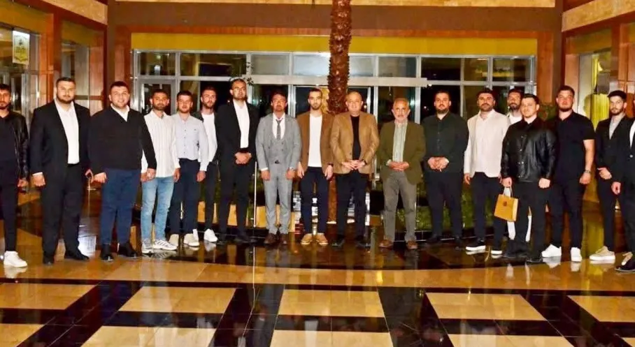 Ayhan Gider'den Gençlere Siyaset Dersi: Geleceğin Liderleri Sizsiniz!