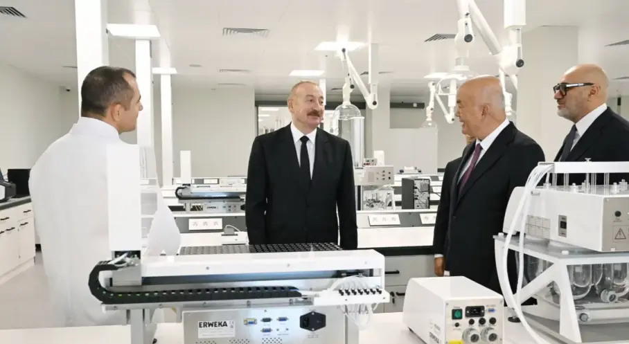 Azerbaycan'ın En Büyük İlaç Fabrikası Türk Yatırımıyla Faaliyete Geçti