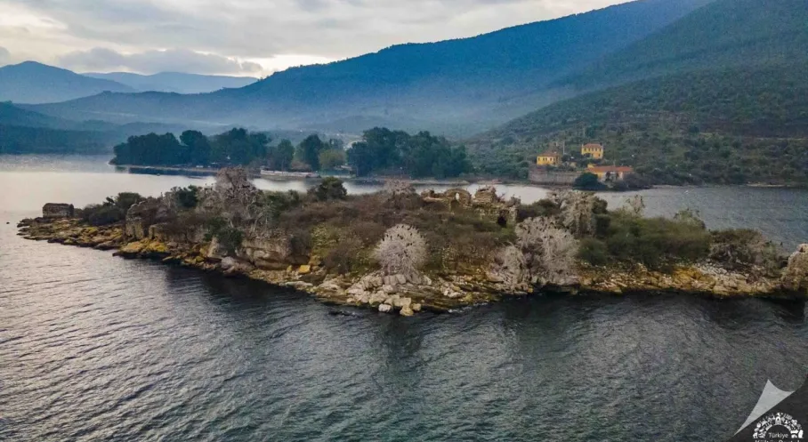 Bafa Gölü Alarm Veriyor! Kuraklık ve Kirlilik Gölün Geleceğini Tehdit Ediyor