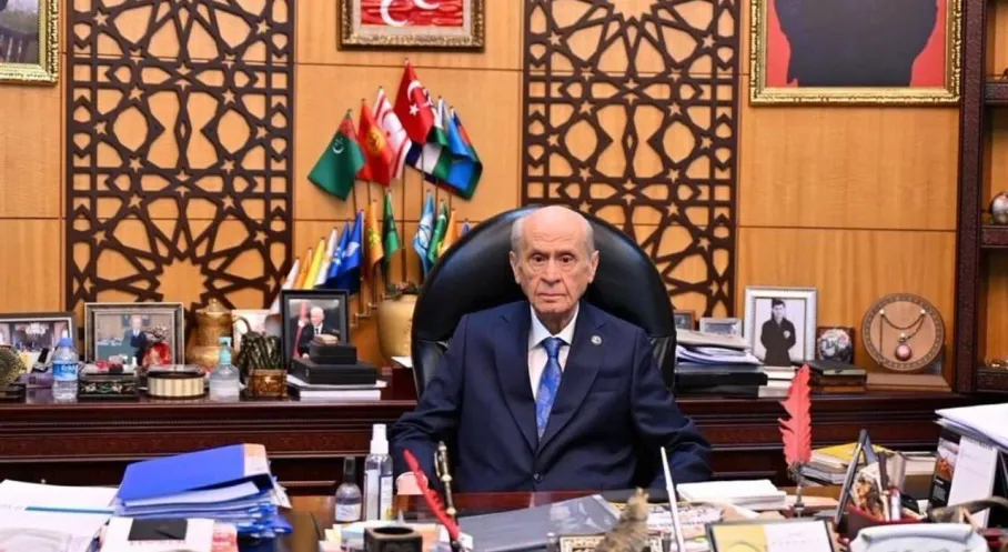 Bahçeli'den Galatasaray'a Şampiyonluk Tebriği: 25. Yıldız Coşkusu!