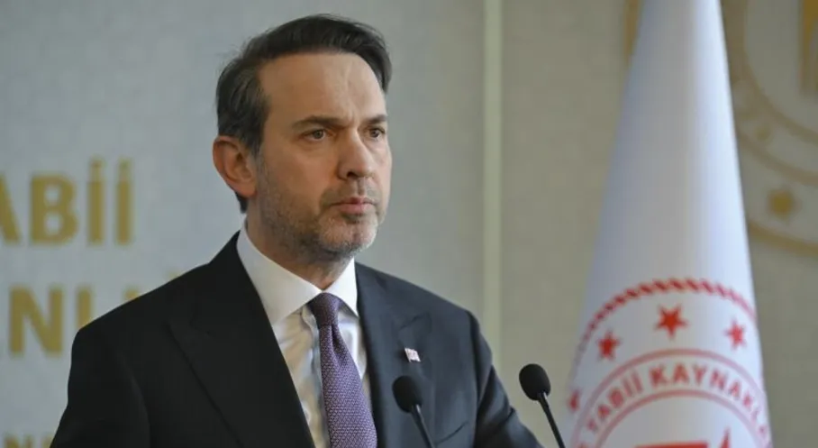 Bakan Bayraktar'dan Enerji Devrimi: Rüzgar ve Güneşte Rekor Büyüme!