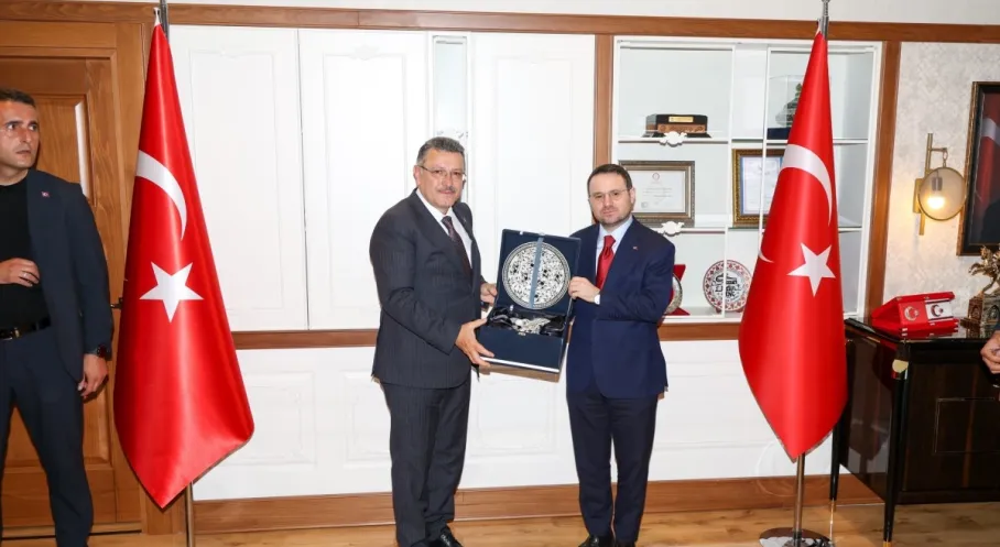 Bakan Gürlek’ten Trabzon Büyükşehir Belediyesi’ne Ziyaret