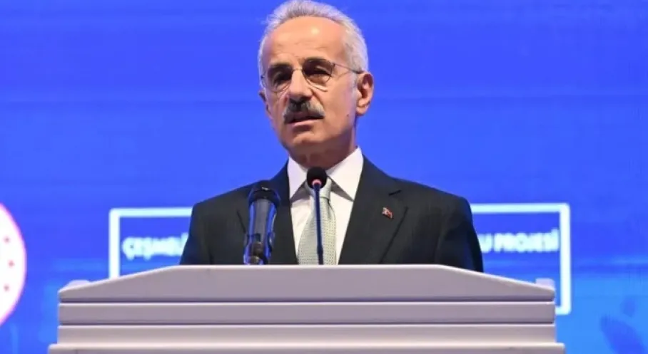 Ulaştırma Bakanı Uraloğlu'ndan Müjde: Mersin'de Trafik Çilesi Sona Eriyor!