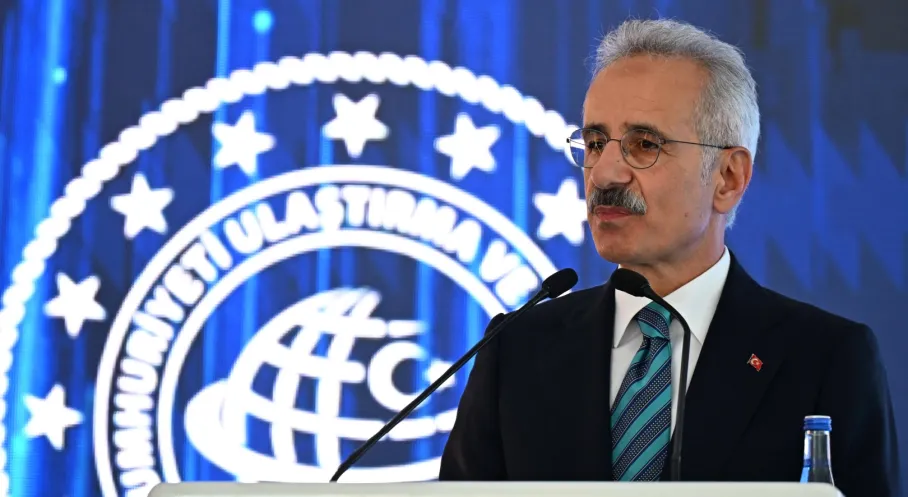 Bakan Uraloğlu'ndan Denizcilere Büyük Müjde! Yeni Düzenlemeler Yolda