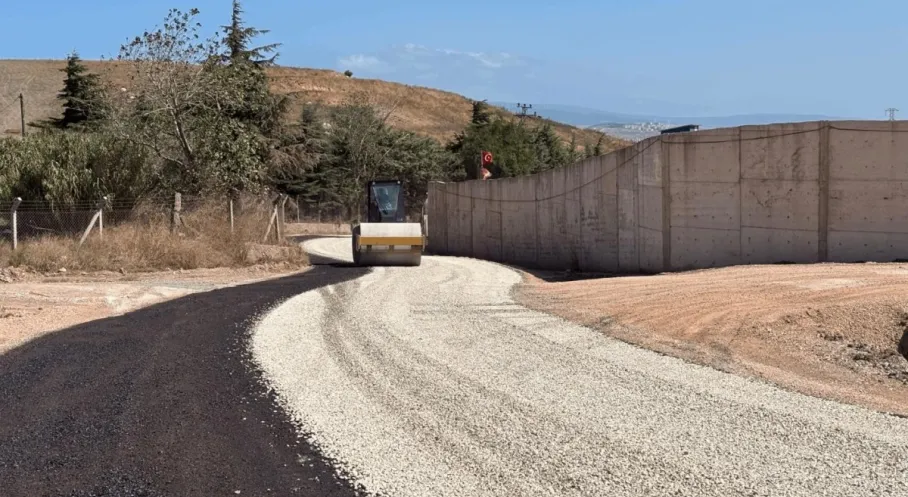 Balıkesir'de Tarihi Anıt Yolu Asfaltlandı: Başkan Akın'dan Büyük Hamle!