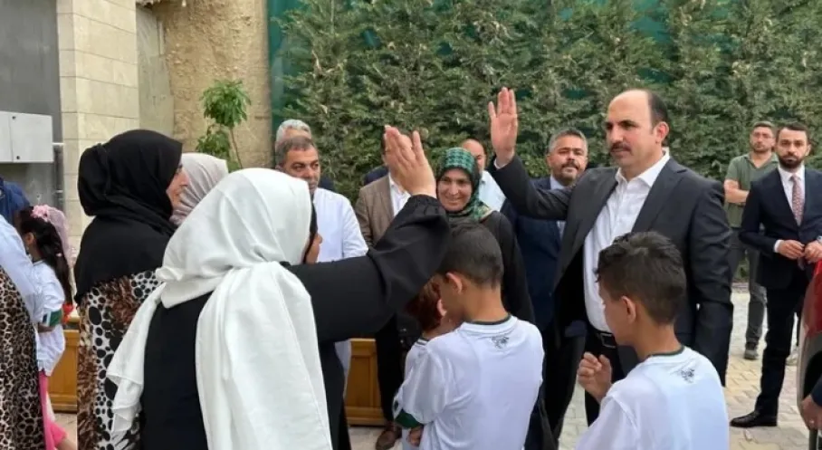 Konya'dan Gazze'ye Umut Eli: Başkan Altay Gazzeli Ailelerle Buluştu!