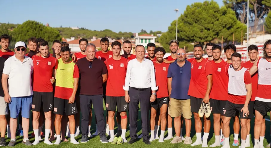 Başkan Ergin’den Ayvalıkgücü Belediyespor’a Moral Ziyareti