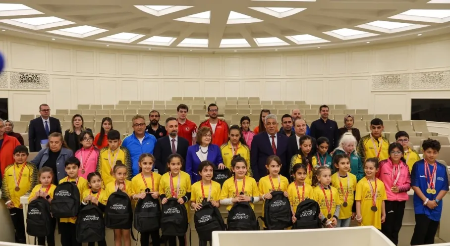 Başkan Fatma Şahin'den Şampiyon Sporculara İlham Veren Sözler: 'Kazananlar Vazgeçmeyenlerdir!'