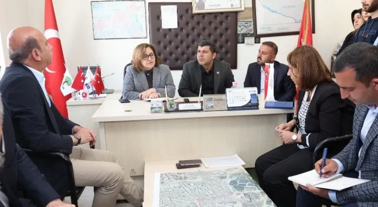 Başkan Fatma Şahin, Gaziantep 29 Ekim Mahallesi'ni Ziyaret Ederek Çalışmalarına Başladı