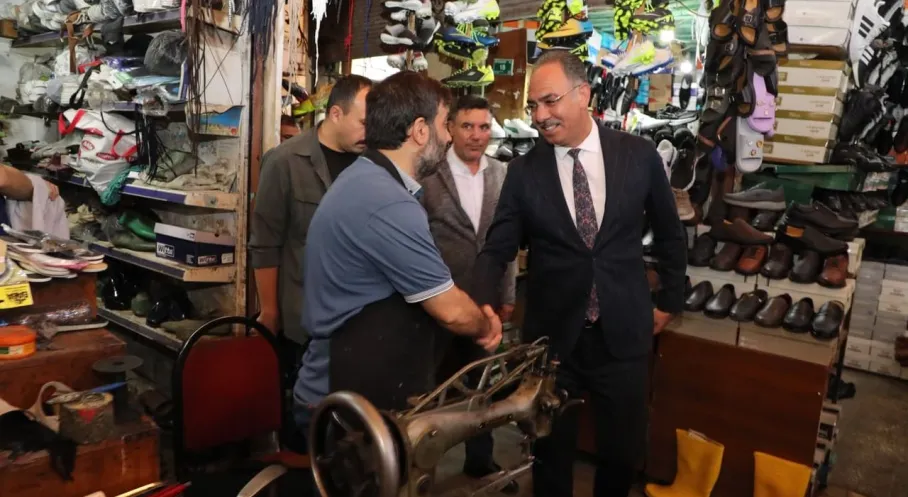 Başkan Kuş'tan Esnaf Ziyareti: Eyyübiye Halkının Kalbiyle Birlikte Atıyor!