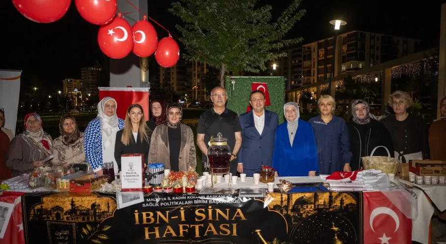 Başkan Sami Er, İbn-i Sina Haftası Etkinliğinde Vatandaşlarla Buluştu