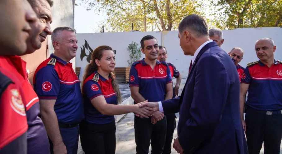 İzmir'de Başkan Tugay İtfaiyecilerle Bir Araya Geldi: 311. Yıl Coşkusu!