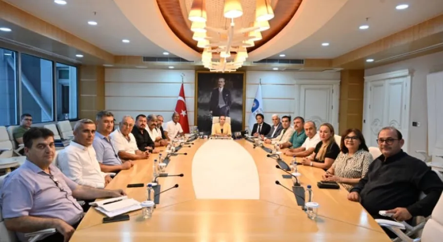 Antalya'da Kritik Zirve! Başkan Vekili Özdemir'den STK ve Muhtar Temsilcileriyle Yoğun İstişare