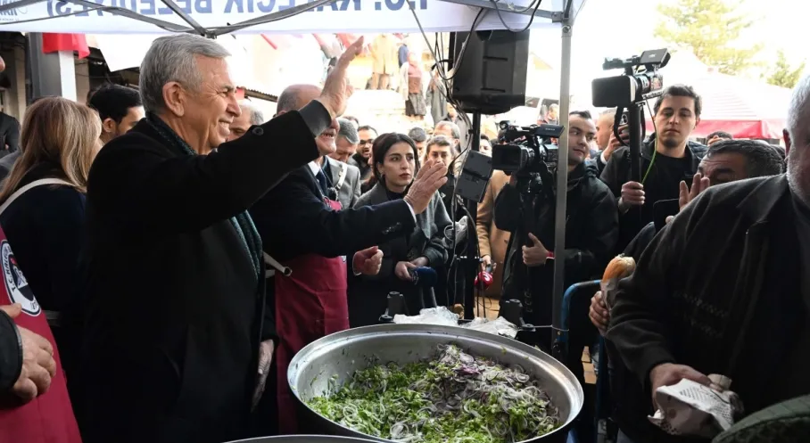 Mansur Yavaş Kalecik Hamsi Şöleni'ne Katıldı: İlçeyi Turizme Açma Hedefiyle Un Fabrikasını Ziyaret Etti