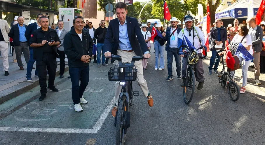 Ankara'da 7. Cadde, Avrupa Hareketlilik Haftası Nedeniyle Trafiğe Kapatıldı!