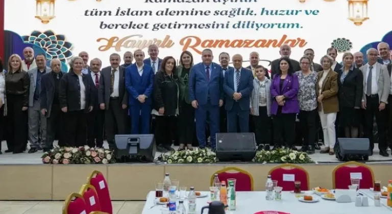 Ankara'da Erzincan, Malatya, Elazığ ve Tunceli İlçe Sakinleri Dr. Mesut Özarslan'ın İftar Programında Buluştu