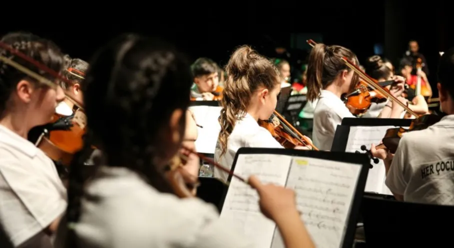 Başkent'te Sanat Rüzgarı: ABB'nin Projesiyle Çocuklar Sahne Aldı!