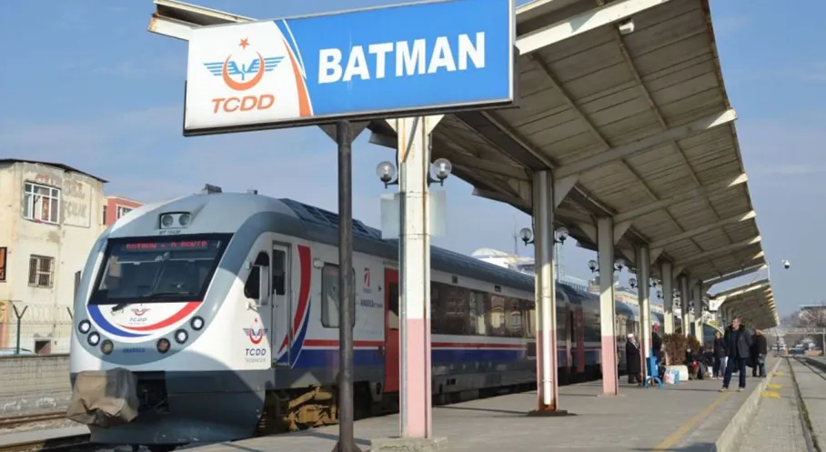 Batman'da Yataklı Trenlere Yoğun İlgi! Ankara ve Diyarbakır Seferleri Dolup Taşıyor
