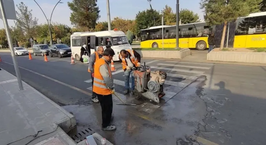 Batman'da Yaya Güvenliği İçin Devrim! 25 Noktaya LED'li Geçitler Kuruluyor!