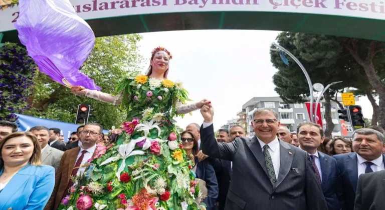 Bayındır Çiçek Festivali Coşkusu! İzmir'de Renk Cümbüşü Başladı!