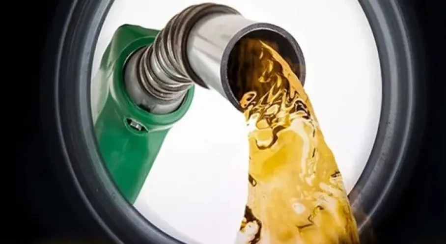 Benzine Dev Zam! 1,5 TL Artış Sonrası Akaryakıt Piyasası Alt Üst Oldu! Motorine de Zam Yolda mı?
