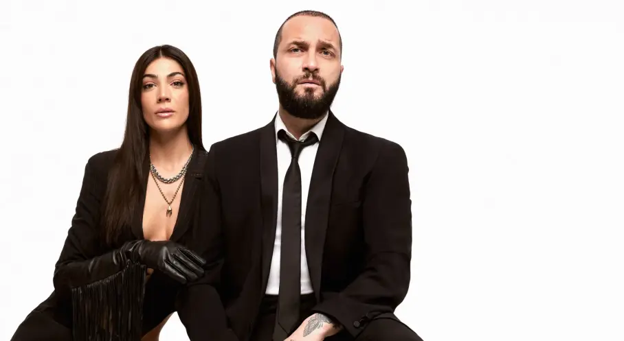 Berkay ve Ivi Adamou, Günay Restaurant’ta Aynı Sahnede Buluşacak