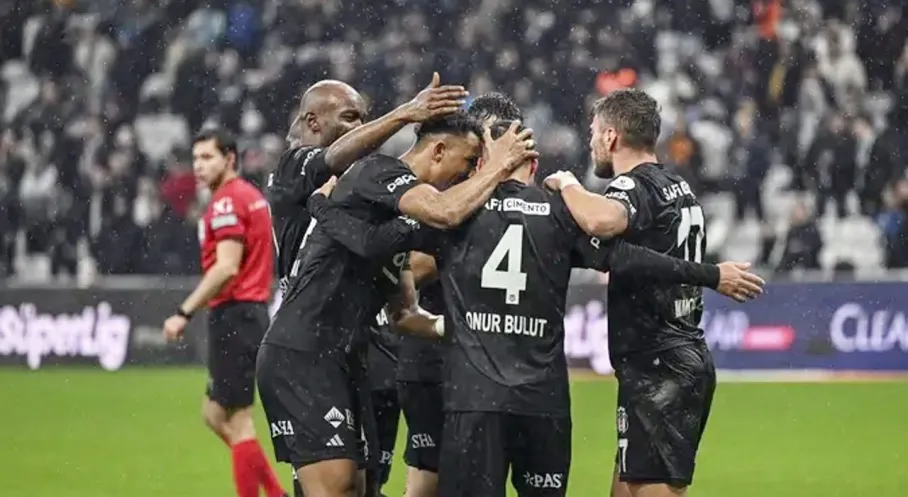 Beşiktaş'ın Avrupa Konferans Ligi Macerası Başlıyor! İşte Lausanne Maçı Muhtemel 11'i