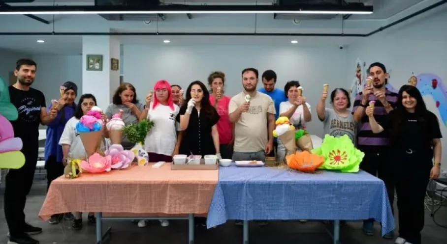 Beylikdüzü'nde Engelsiz Yaşam Merkezi'nden Renkli Yaz Veda Partisi!