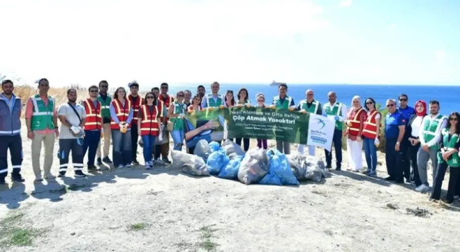 Beylikdüzü'nde Rekor Temizlik! 1.5 Ton Çöp Toplandı (Son Dakika)