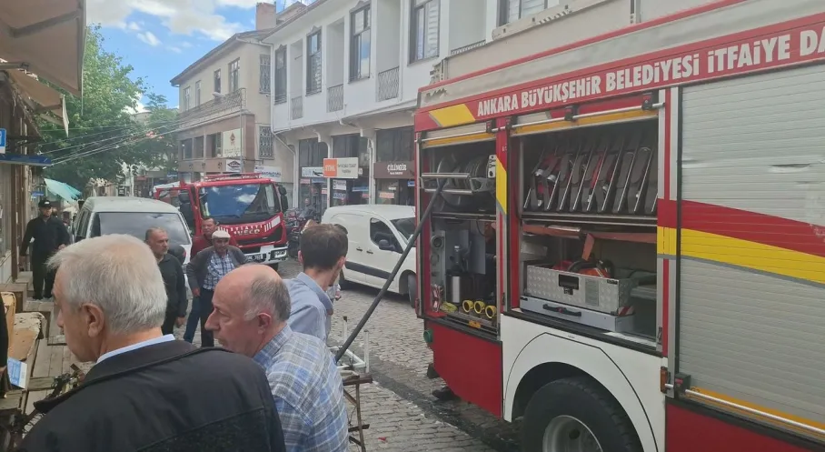 Beypazarı Çarşısı'nda Korkutan Yangın! Esnaf Panikte!