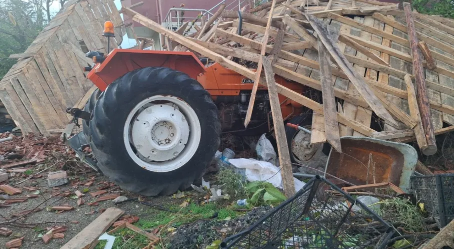 Beypazarı'nda Hortum Felaketi! Evler ve Ağıllar Enkaz Haline Döndü