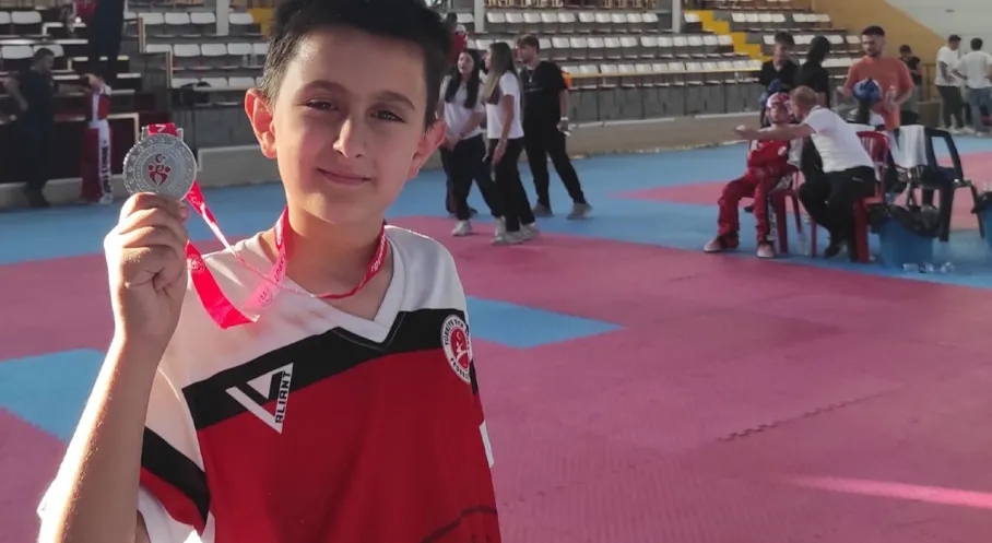 Beypazarlı Minik Kick Bokscu Ankara'yı Salladı! Türkiye Şampiyonası'na Göz Dikti!