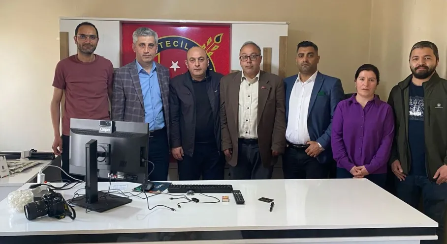 BİK Erzurum Müdürü Şahin'den Kars'a Ziyaret: Gazetelerle İstişare!