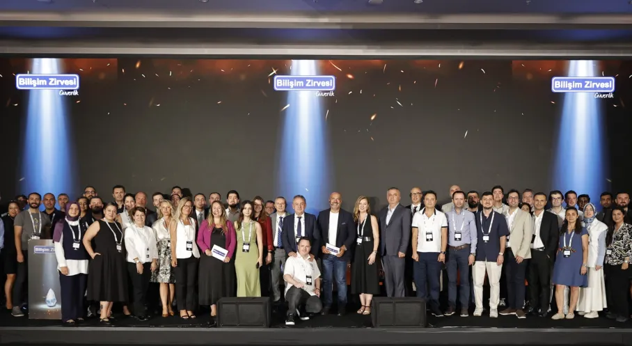 Bilişim Zirvesi 2025: Geleceğin Teknoloji Trendleri Masaya Yatırıldı!