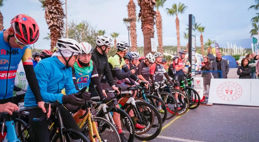 Bisiklet Şöleni: Gran Fondo İzmir 2025 Sığacık'ta!